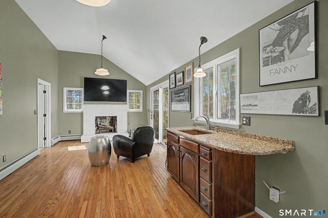 304 Bushy Hill Road, Simsbury, CT 06070