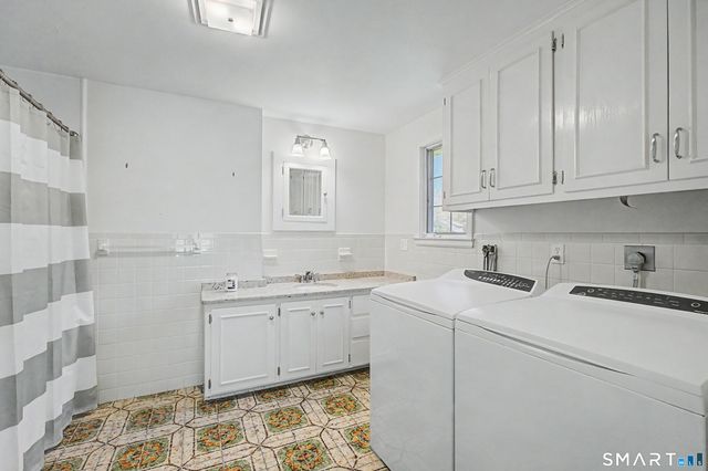 304 Bushy Hill Road, Simsbury, CT 06070