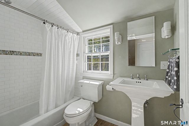 304 Bushy Hill Road, Simsbury, CT 06070