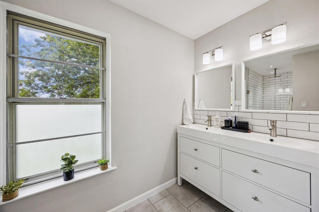 2118 Vanderbilt LN, Austin, TX 78723