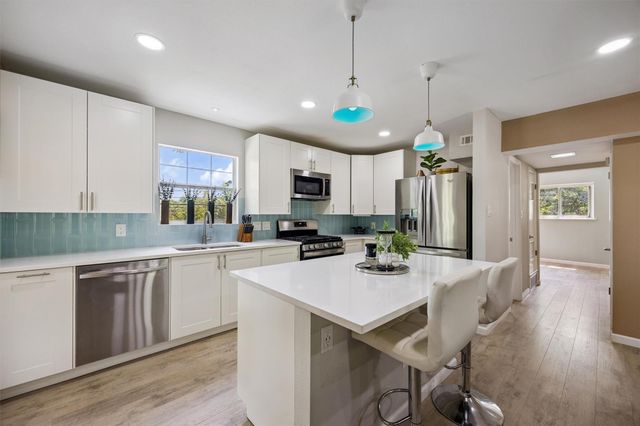 2118 Vanderbilt LN, Austin, TX 78723