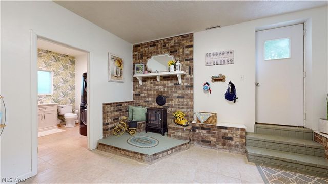 49 Colonel Phelps Drive, Parkersburg, WV 26104