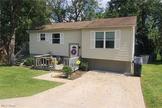 49 Colonel Phelps Drive, Parkersburg, WV 26104