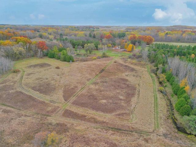 N8538 River ROAD, Watertown, WI 53094