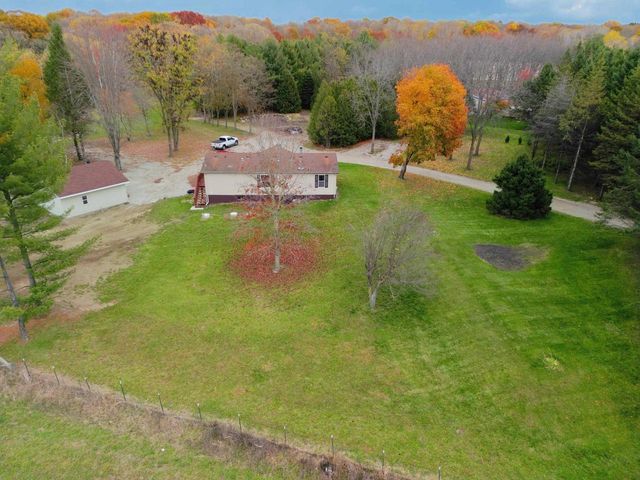 N8538 River ROAD, Watertown, WI 53094