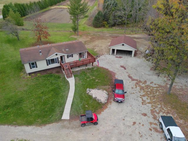 N8538 River ROAD, Watertown, WI 53094