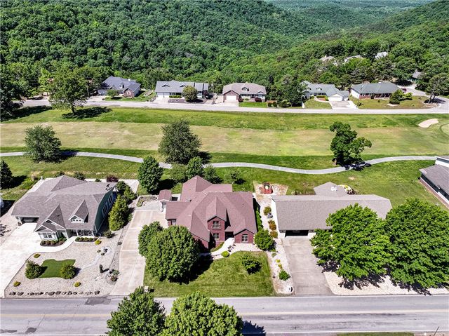 37 Holiday Island Drive, Holiday Island, AR 72631