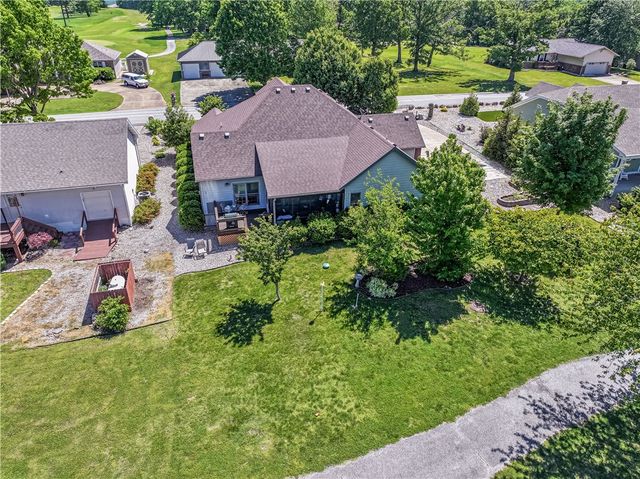 37 Holiday Island Drive, Holiday Island, AR 72631