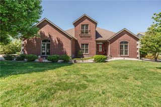 37 Holiday Island Drive, Holiday Island, AR 72631
