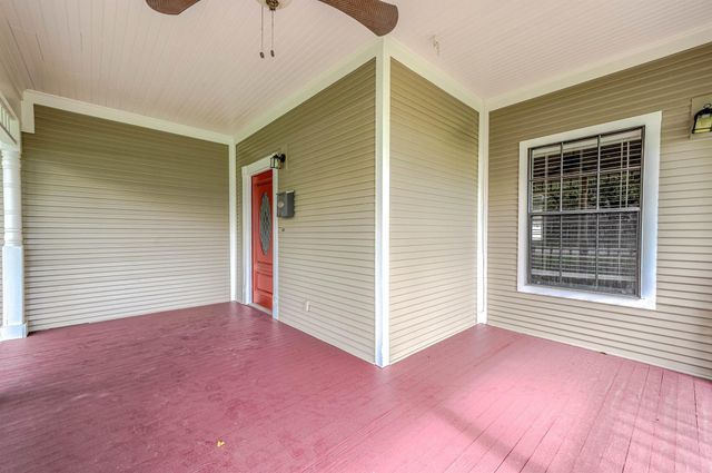 2245 N Austin Avenue, Pearland, TX 77581