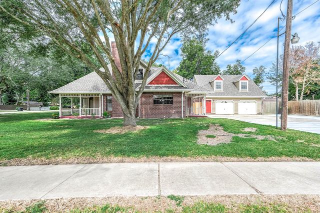 2245 N Austin Avenue, Pearland, TX 77581