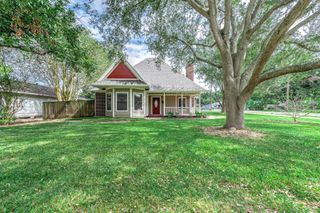 2245 N Austin Avenue, Pearland, TX 77581