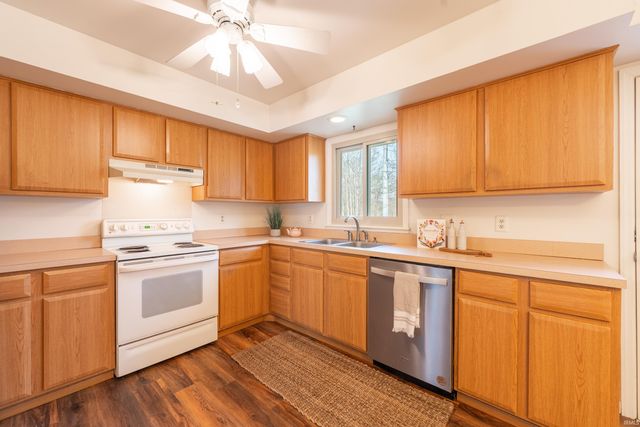 915 N Plymouth Road, Bloomington, IN 47408