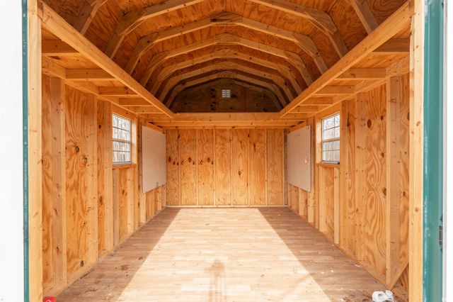 915 N Plymouth Road, Bloomington, IN 47408