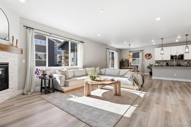 9750 Banner Peak Street, Littleton, CO 80125