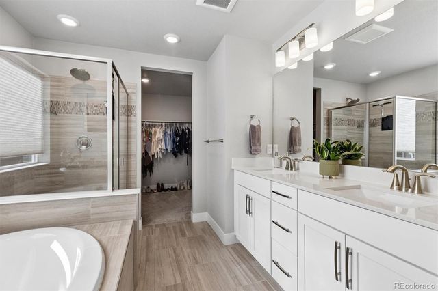 9750 Banner Peak Street, Littleton, CO 80125