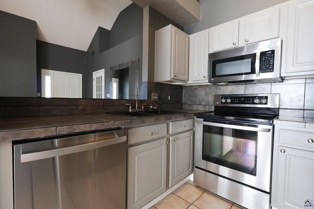 141 Carriage Hill Drive, Warner Robins, GA 31088
