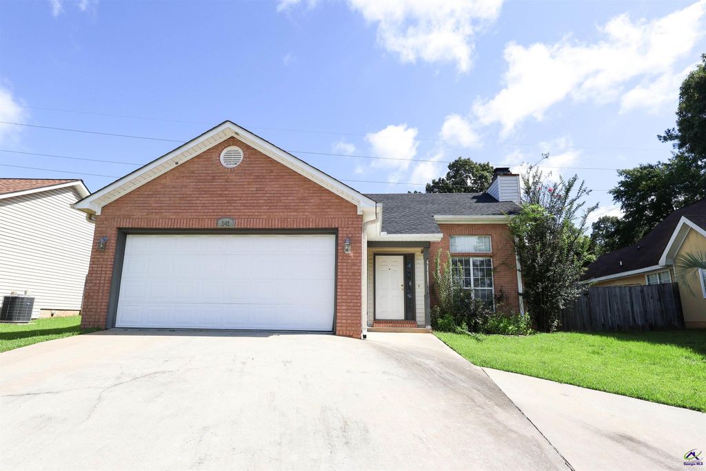 141 Carriage Hill Drive, Warner Robins, GA 31088