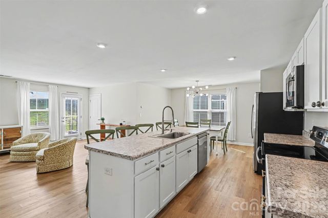 4112 Bowline Drive, Charlotte, NC 28269
