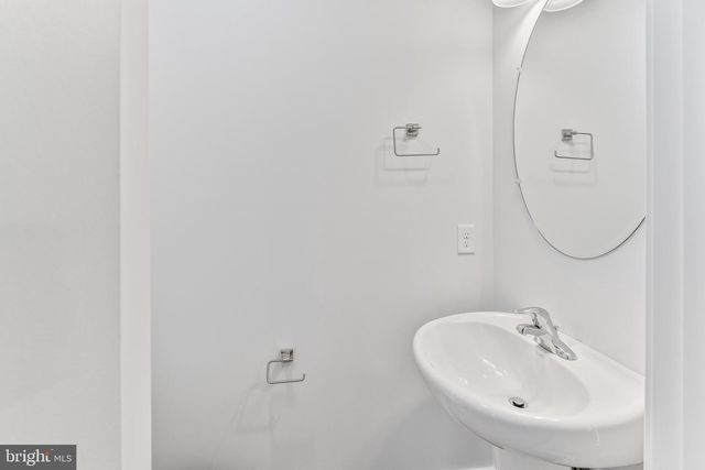 147 OLGA DR, Martinsburg, WV 25403