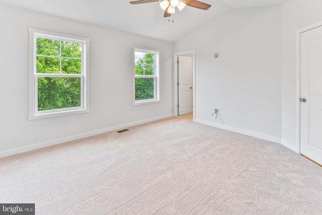 147 OLGA DR, Martinsburg, WV 25403