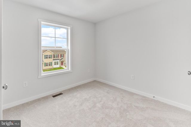 147 OLGA DR, Martinsburg, WV 25403