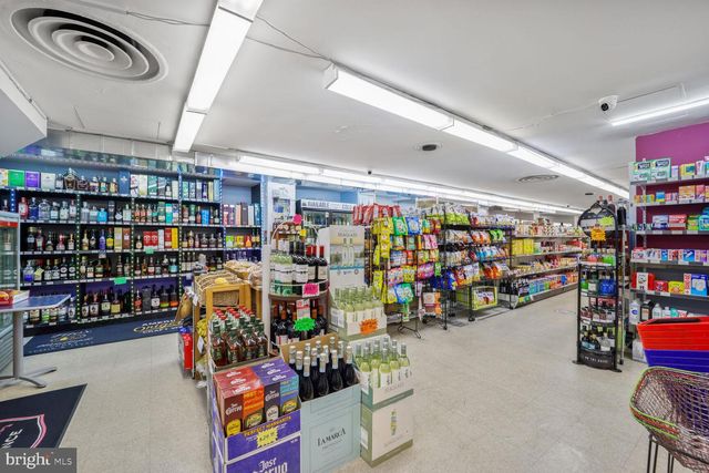 4201 CATHEDRAL AVE NW #303E, Washington, DC 20016