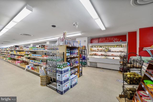 4201 CATHEDRAL AVE NW #303E, Washington, DC 20016