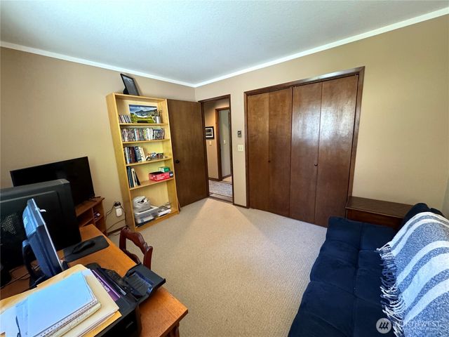 70 Cedar Hill Lane, Sequim, WA 98382