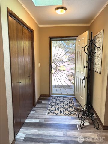 70 Cedar Hill Lane, Sequim, WA 98382