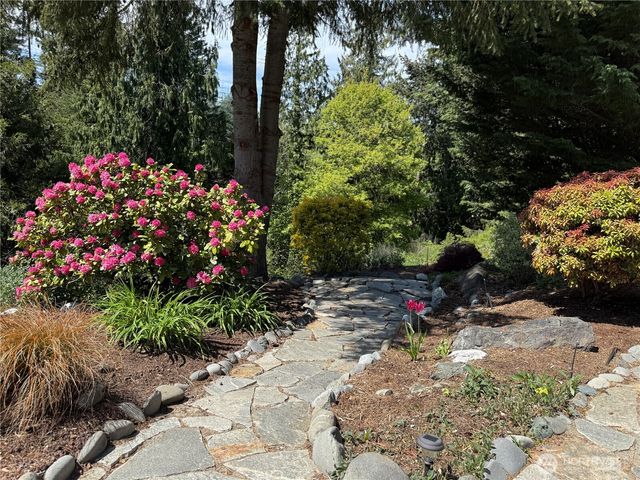 70 Cedar Hill Lane, Sequim, WA 98382
