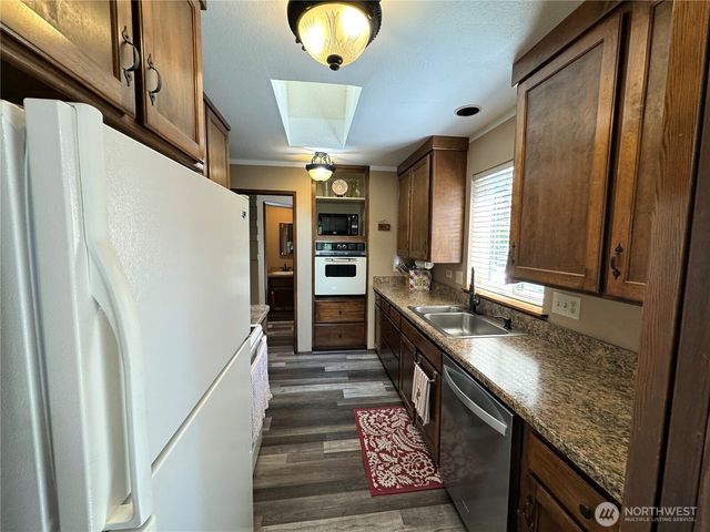 70 Cedar Hill Lane, Sequim, WA 98382