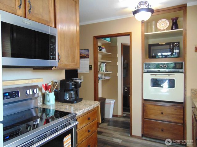 70 Cedar Hill Lane, Sequim, WA 98382