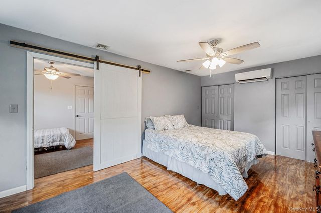 19 Washington Heights Street, Selden, NY 11784
