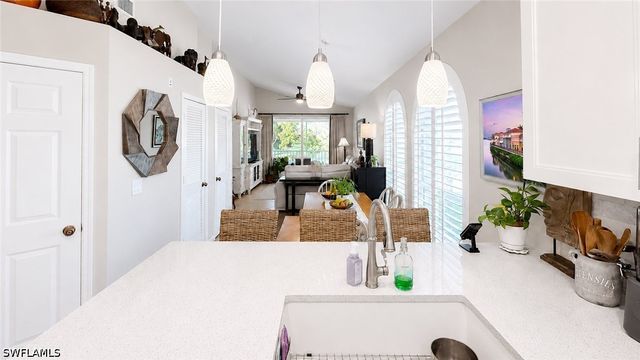 8274 Twelve Oaks CIR 126, Naples, FL 34113