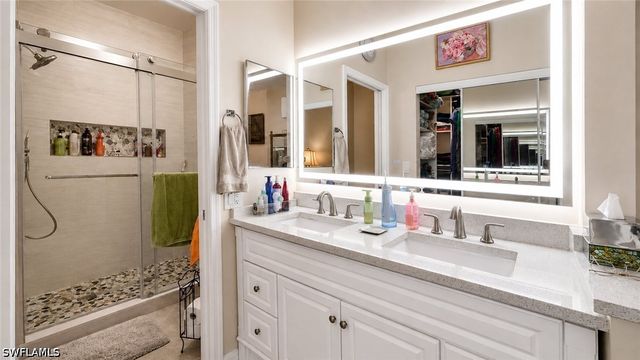 8274 Twelve Oaks CIR 126, Naples, FL 34113