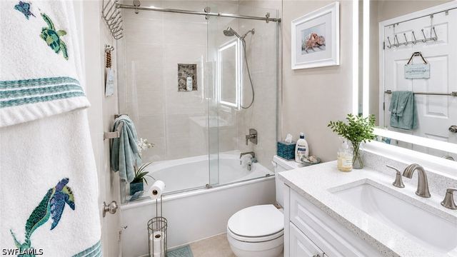 8274 Twelve Oaks CIR 126, Naples, FL 34113