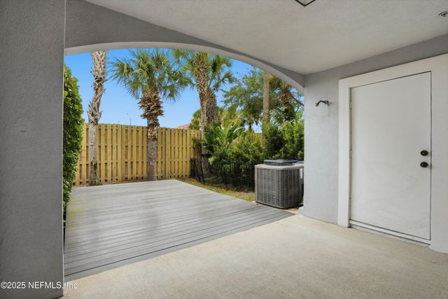 1330 2ND Street S E, Jacksonville Beach, FL 32250