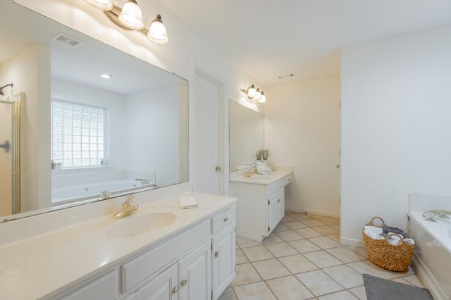 8935 Grey Mountain Drive, Ooltewah, TN 37363