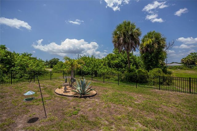 113 & 121 RED CEDAR PARK, Rotonda West, FL 33947