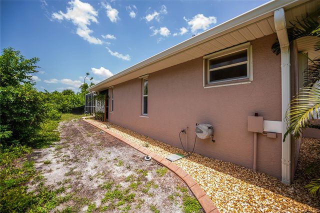 113 & 121 RED CEDAR PARK, Rotonda West, FL 33947