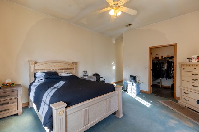 4716 N Kilbourn Avenue, Chicago, IL 60630