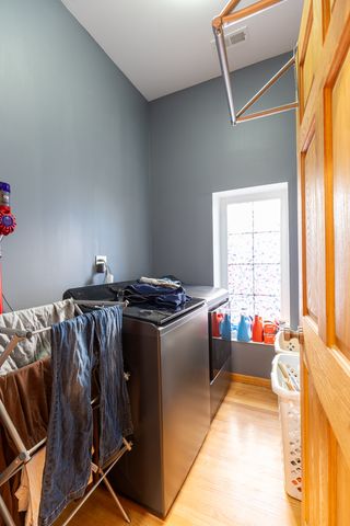 4716 N Kilbourn Avenue, Chicago, IL 60630