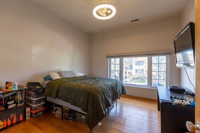 4716 N Kilbourn Avenue, Chicago, IL 60630