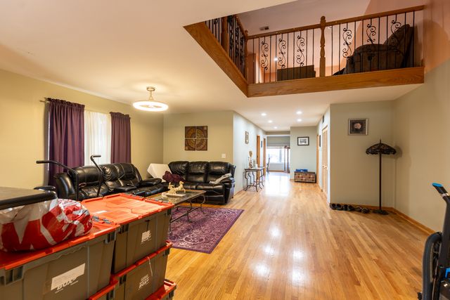 4716 N Kilbourn Avenue, Chicago, IL 60630