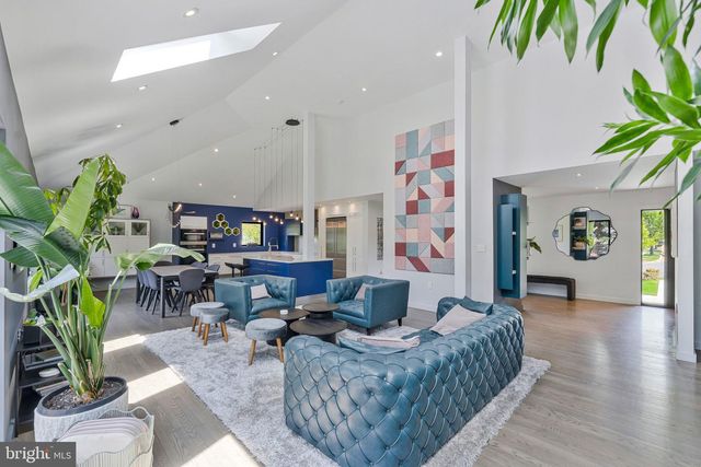 1228 PERRY WILLIAM DR, Mclean, VA 22101