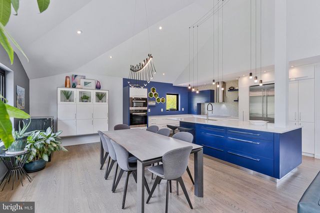 1228 PERRY WILLIAM DR, Mclean, VA 22101