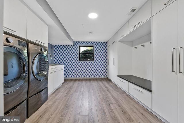 1228 PERRY WILLIAM DR, Mclean, VA 22101