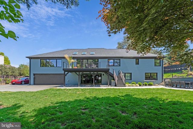 1228 PERRY WILLIAM DR, Mclean, VA 22101