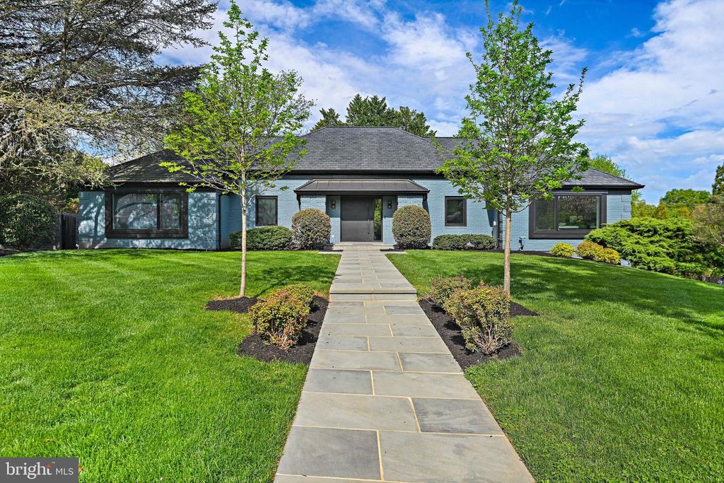 1228 PERRY WILLIAM DR, Mclean, VA 22101
